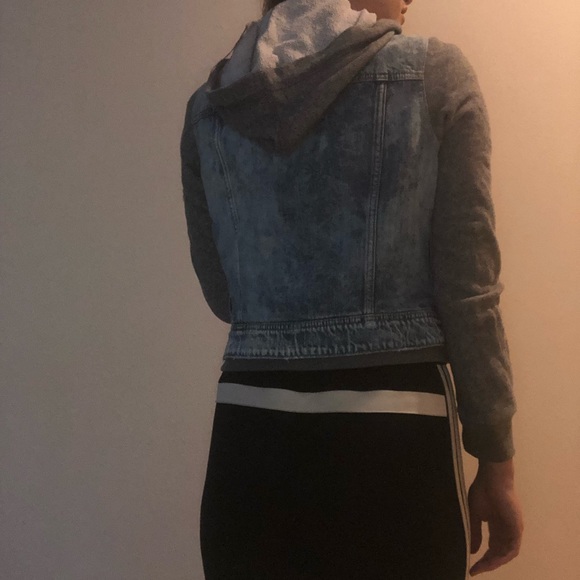 American Eagle Denim Jacket with Knit Sleeves - Picture 4 of 4